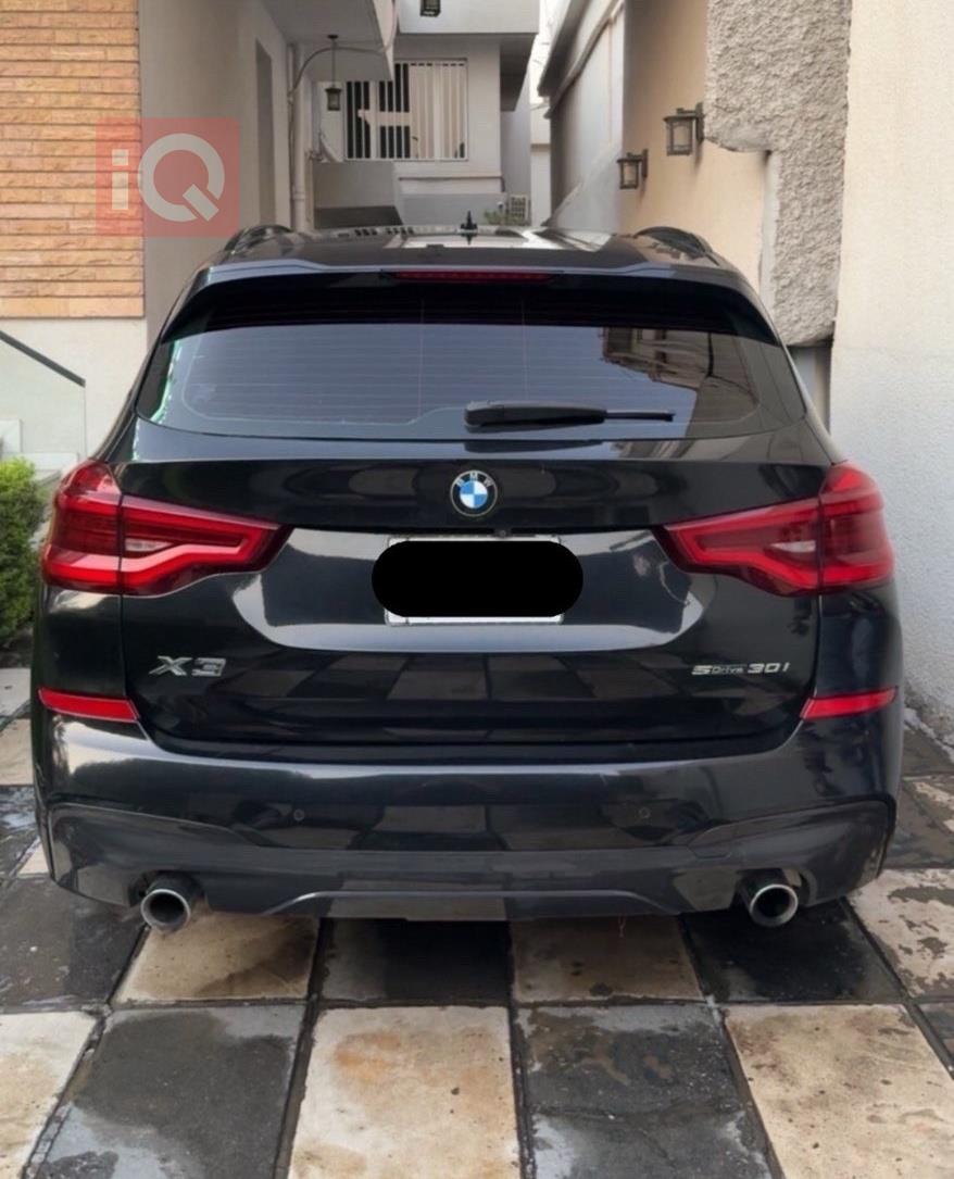 بی ئێم دەبڵیو X3